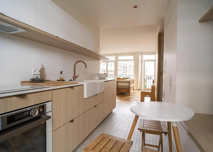 Apartamento Spacious With View Of The Eiffel Tower Paris