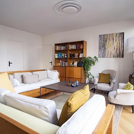 Spacious With View Of The Eiffel Tower * Παρίσι