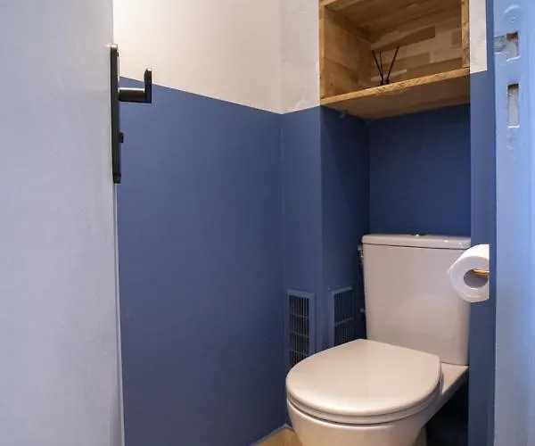 Apartman Spacious With View Of The Eiffel Tower Párizs